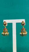 TRENDING KUNDAN JHUMKA'S IN PREMIUM BRASS MATERIAL WITH REAL JADAU KUNDAN STONES AND NATURAL STRAWBERRY BEADS
