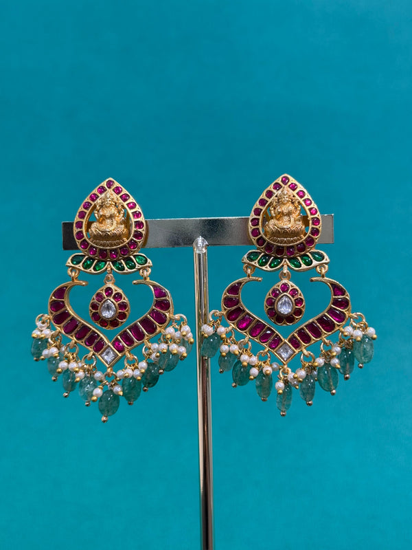 TRENDING KUNDAN LAXMI CHAANDBALI IN PREMIUM BRASS MATERIAL AND NATURAL STRAWBERRY BEADS