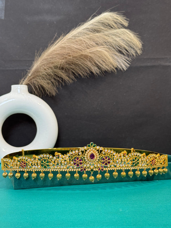 TRENDING VADDANAM WITH GOLD POLISH AND IMITATION GOLD BEADS FALL