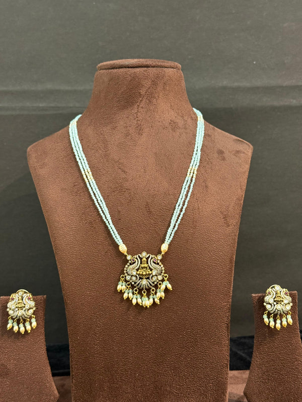 TRENDING MALA IN VICTORIAN POLISH WITH RICE PEARLS FALL