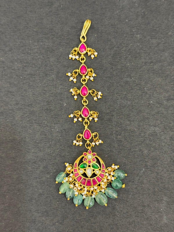 TIKA IN PREMIUM BRASS MATERIAL WITH REAL JADAU KUNDAN STONES AND STRAWBERRY BEADS