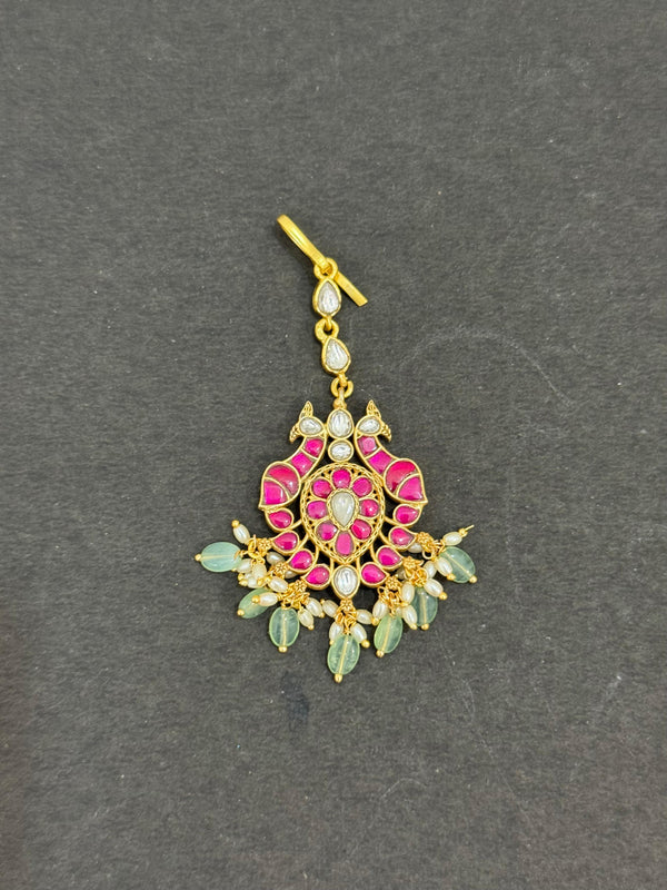 TIKA IN PREMIUM BRASS MATERIAL WITH REAL JADAU KUNDAN STONES AND STRAWBERRY BEADS
