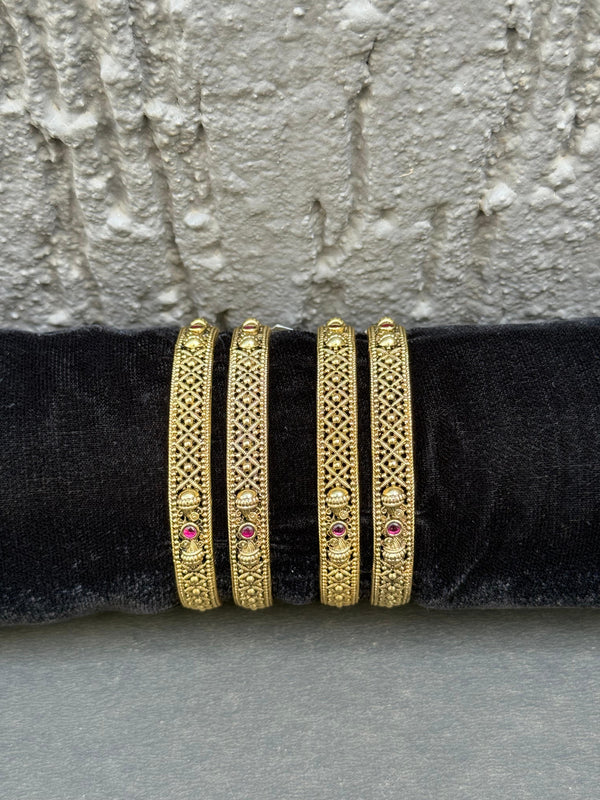 BANGLES IN PREMIUM BRASS MATERIAL WITH ANTIQUE POLISH,SET OF 4