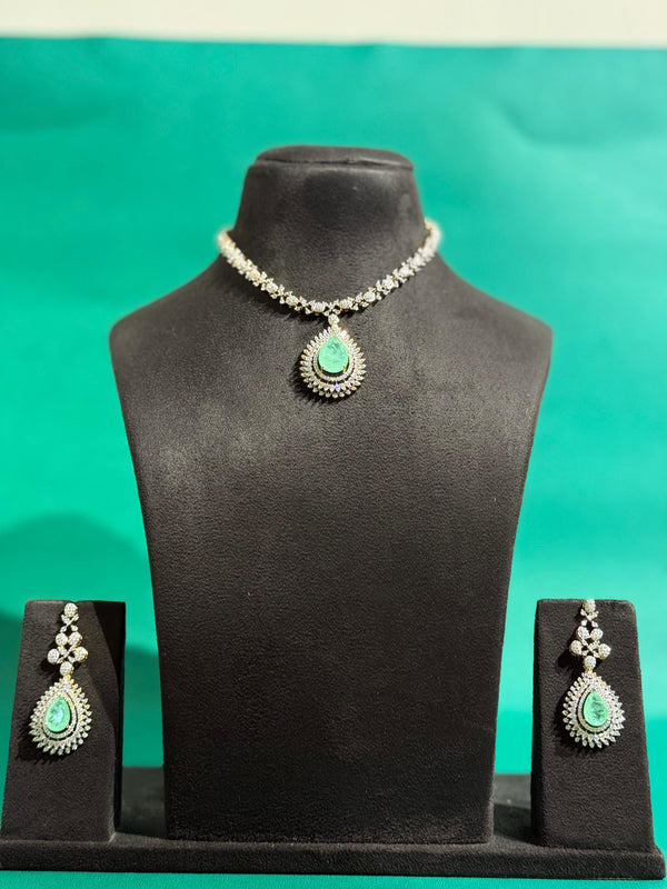 ZIRCON NECKLACE