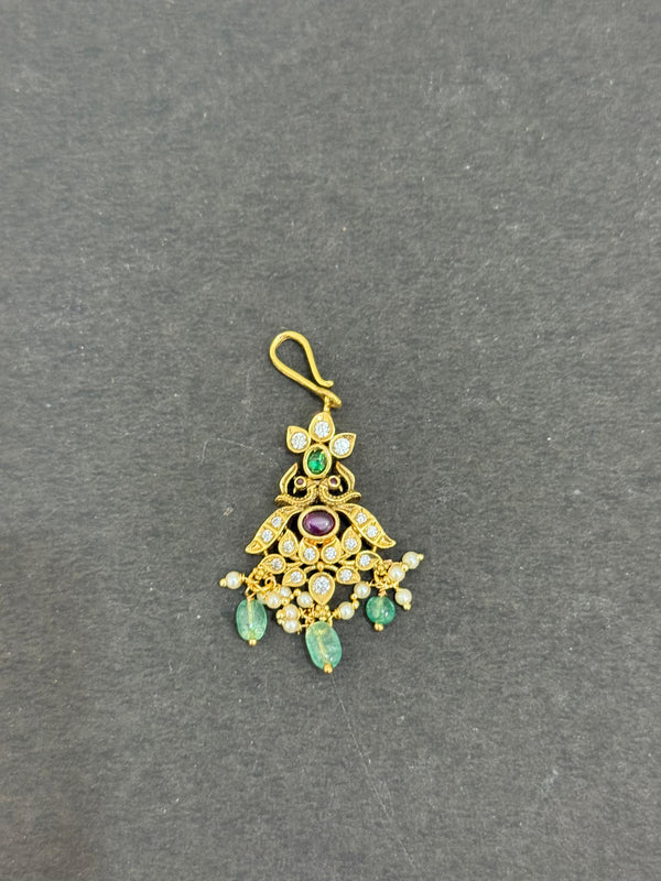 TIKA IN PREMIUM BRASS MATERIAL WITH KUNDAN STONES AND STRAWBERRY BEADS